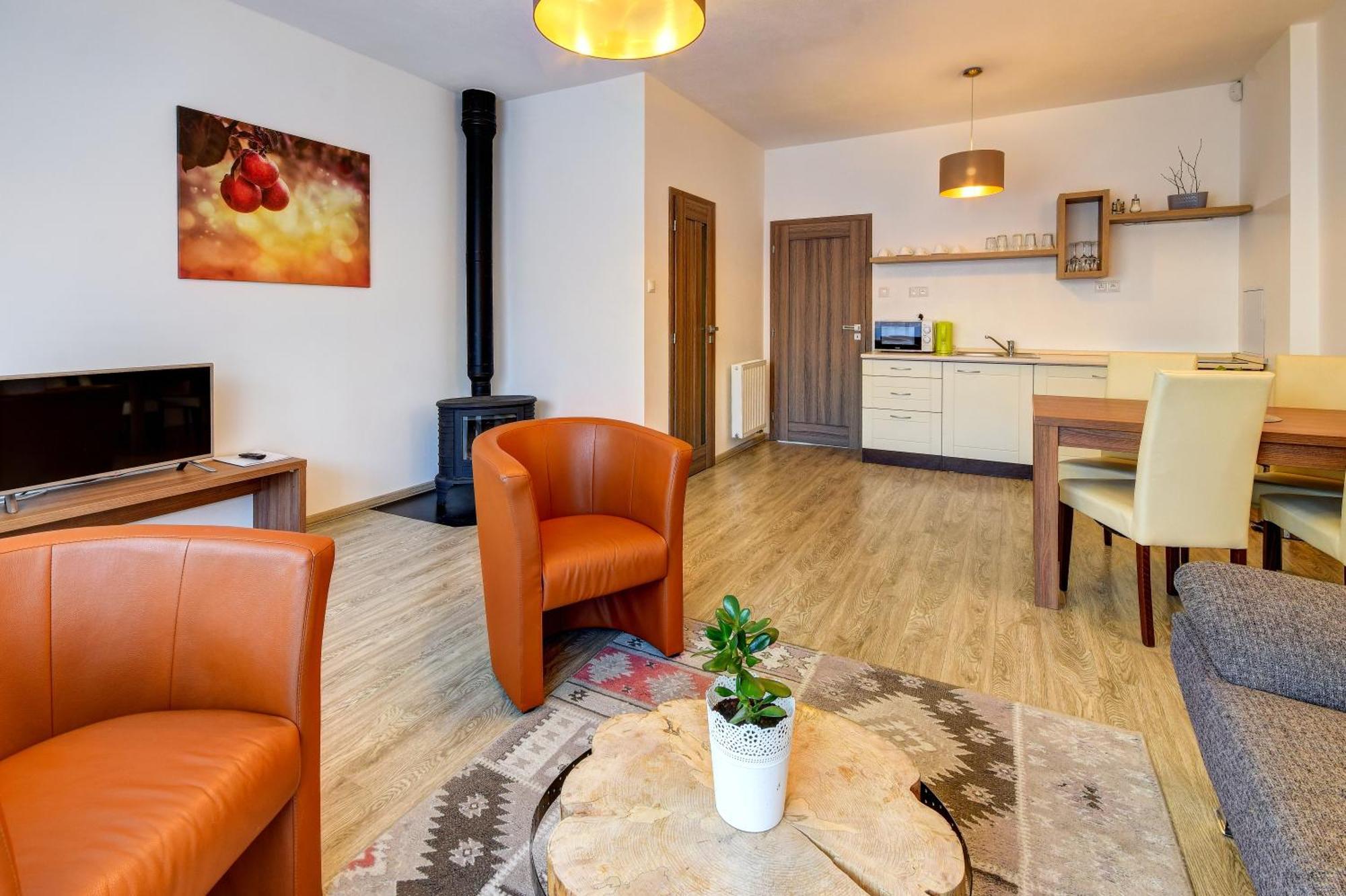 Apartments Ceresnovy Sad & Wellness วิสโซเค ดาตรี ภายนอก รูปภาพ