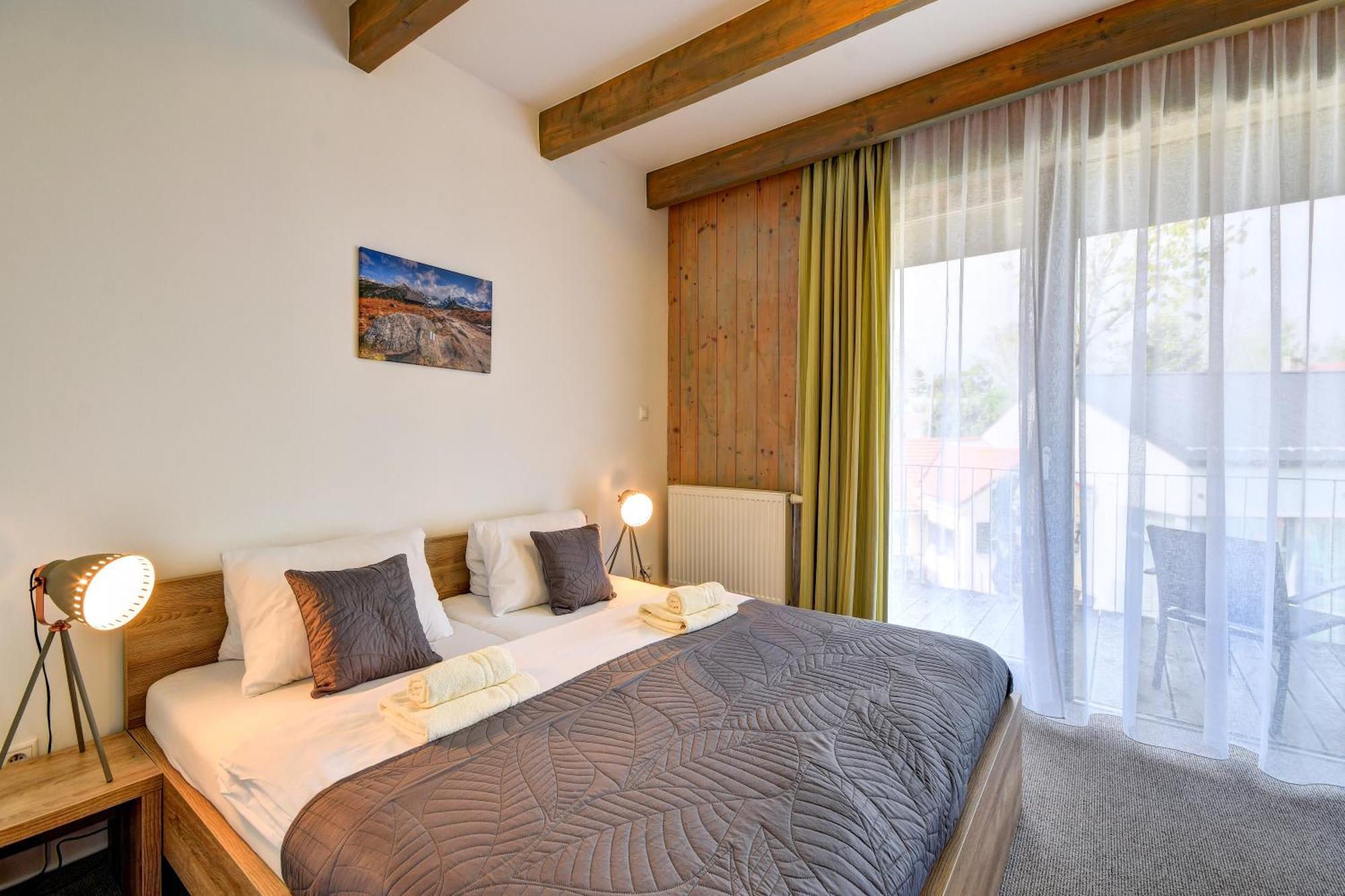 Apartments Ceresnovy Sad & Wellness วิสโซเค ดาตรี ภายนอก รูปภาพ