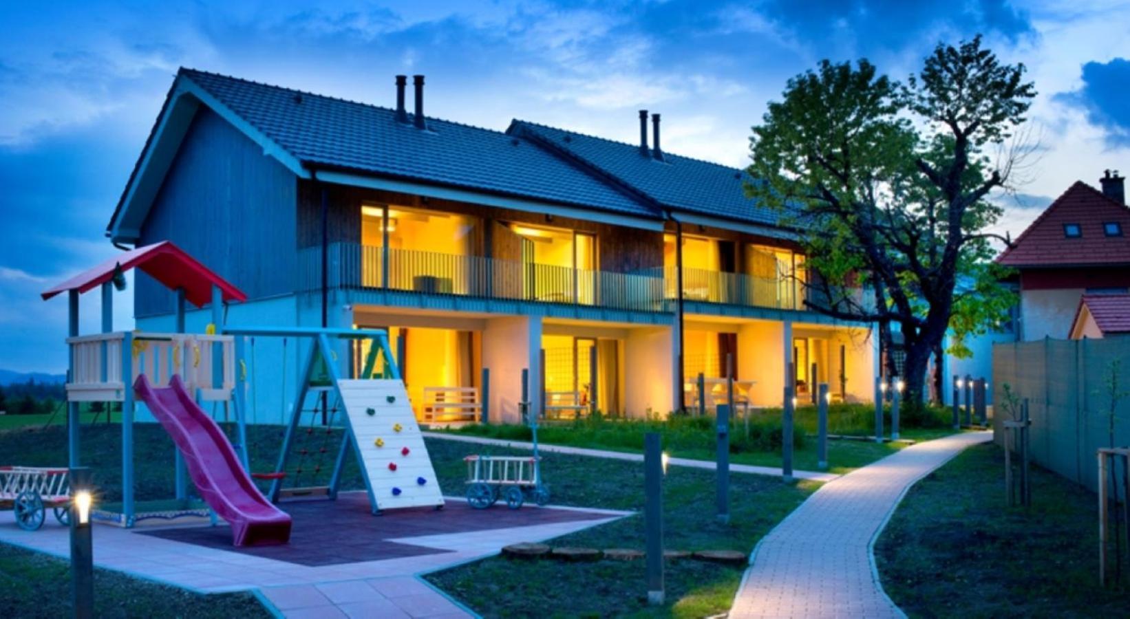 Apartments Ceresnovy Sad & Wellness วิสโซเค ดาตรี ภายนอก รูปภาพ